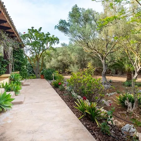 Rural Predio Son Serra Country house *