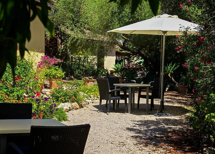 Rural Predio Son Serra Kır Evi